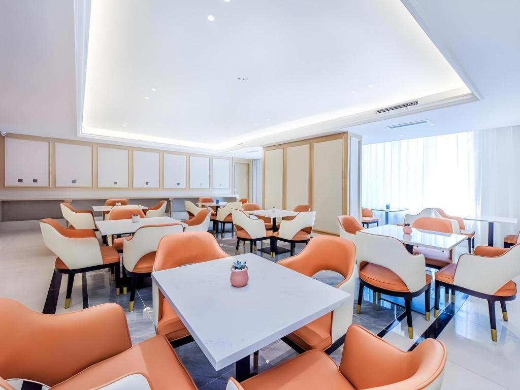 לוג'ו Vienna Hotel Sichuan Hejiang Yangtze River Bridge מראה חיצוני תמונה