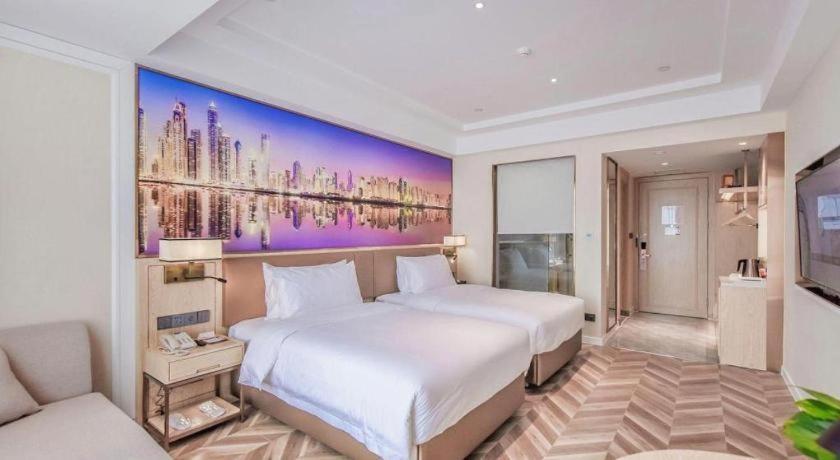 לוג'ו Vienna Hotel Sichuan Hejiang Yangtze River Bridge מראה חיצוני תמונה