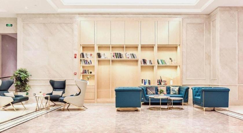 לוג'ו Vienna Hotel Sichuan Hejiang Yangtze River Bridge מראה חיצוני תמונה