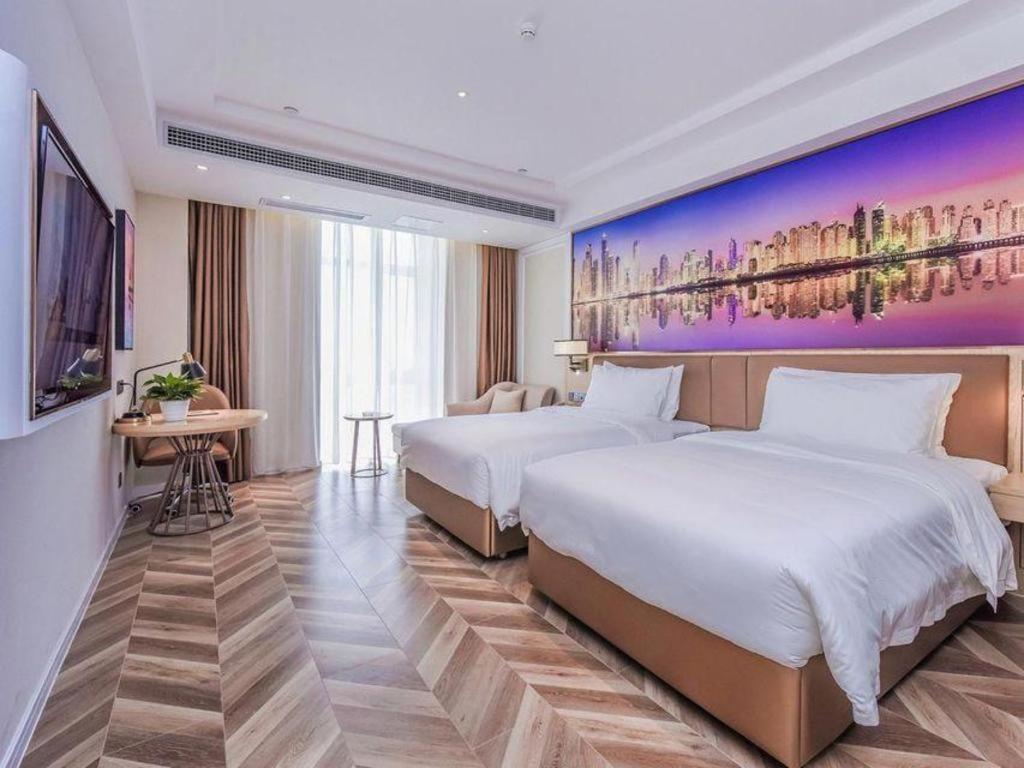 לוג'ו Vienna Hotel Sichuan Hejiang Yangtze River Bridge מראה חיצוני תמונה