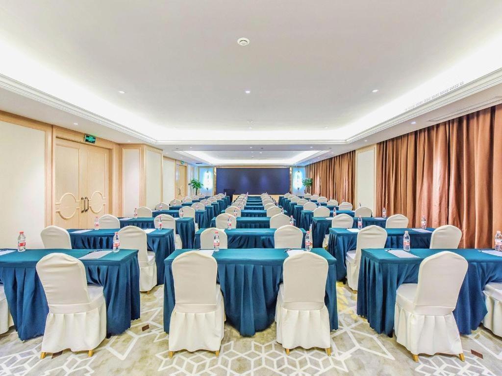 לוג'ו Vienna Hotel Sichuan Hejiang Yangtze River Bridge מראה חיצוני תמונה